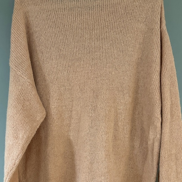 Haptics Peach Crewneck Sweater – Floral Appliqué Knit Pullover - Picture 8 of 9